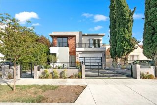454 S HOLT Avenue, Beverly Hills, CA 90048