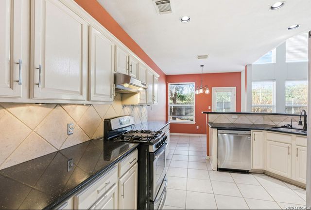 2635 Lakehills, San Antonio, TX 78251