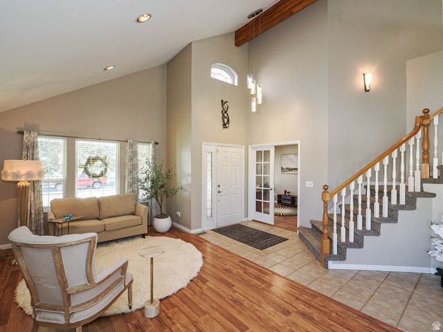 157 W CLAY PARK DR, Murray, UT 84107