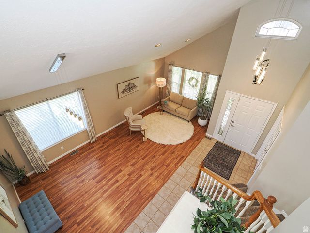 157 W CLAY PARK DR, Murray, UT 84107