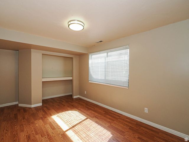 157 W CLAY PARK DR, Murray, UT 84107