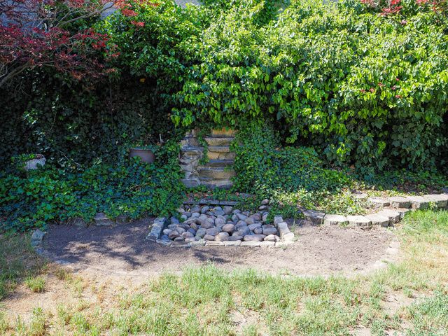 157 W CLAY PARK DR, Murray, UT 84107