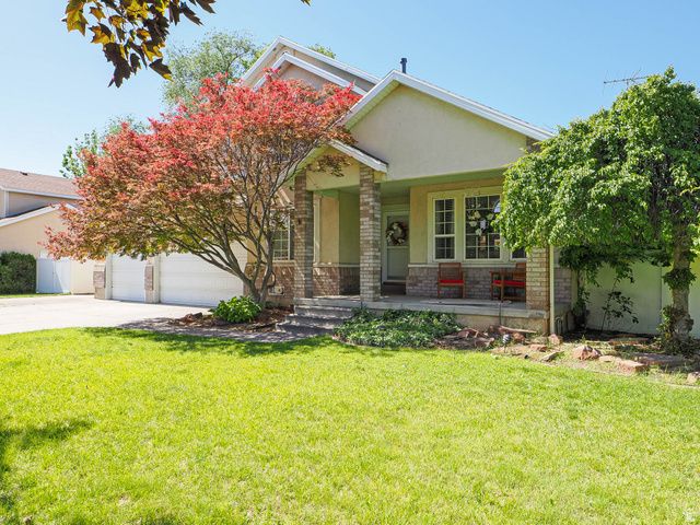 157 W CLAY PARK DR, Murray, UT 84107