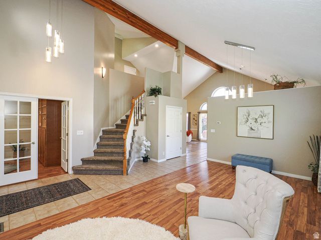 157 W CLAY PARK DR, Murray, UT 84107