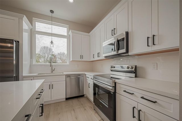 918 Saint Clair Street B, Houston, TX 77088