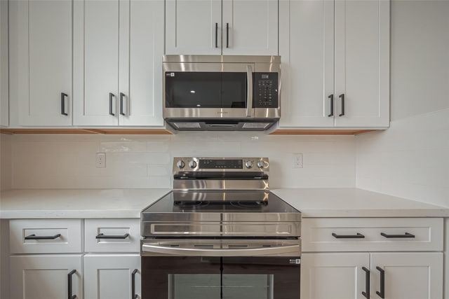 918 Saint Clair Street B, Houston, TX 77088