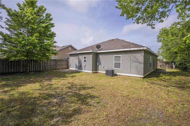 4428 W Bungalow Drive, Fayetteville, AR 72704