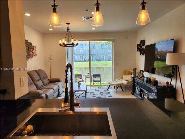 2675 SW 81st Ter 2647, Miramar, FL 33025