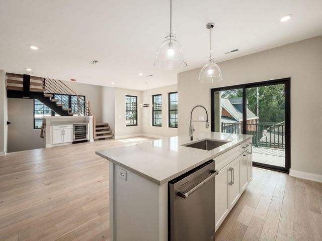 424 Jackson Street, Columbus, OH 43206