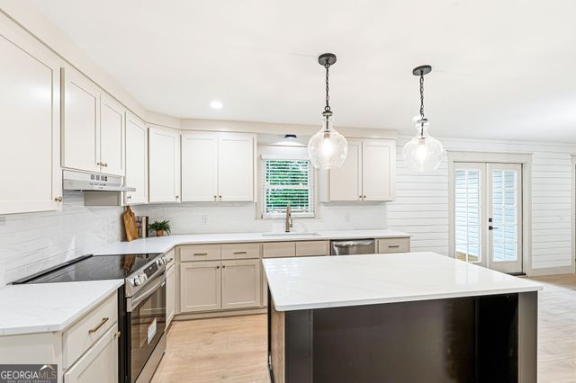 213 Tucker Road, Warner Robins, GA 31088