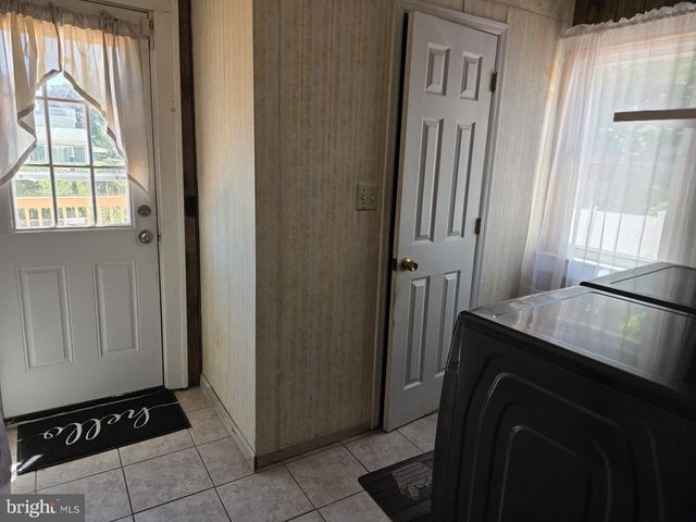 23 REDFERN ST, Hamilton, NJ 08610