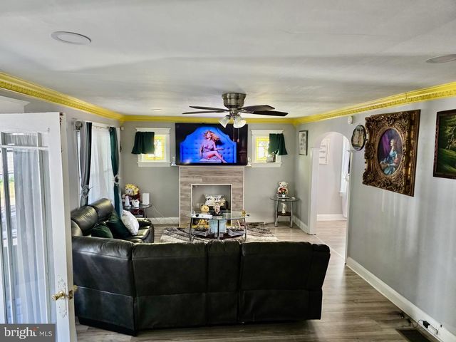 23 REDFERN ST, Hamilton, NJ 08610