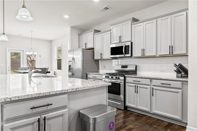 3335 Baylor Circle, Mcdonough, GA 30253