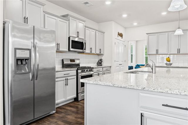 3335 Baylor Circle, Mcdonough, GA 30253