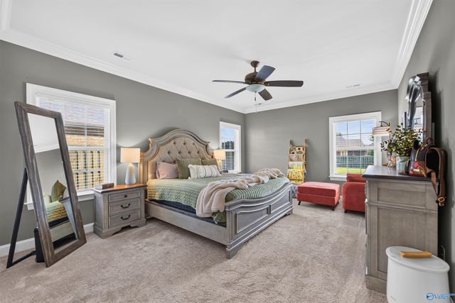 109 Somer Oaks Drive, Huntsville, AL 35811