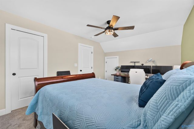 109 Somer Oaks Drive, Huntsville, AL 35811
