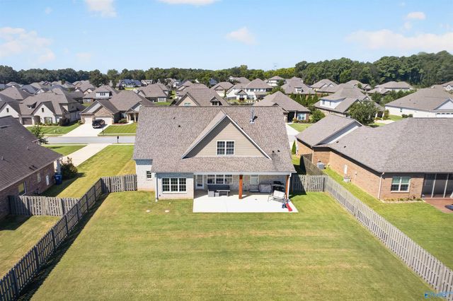 109 Somer Oaks Drive, Huntsville, AL 35811