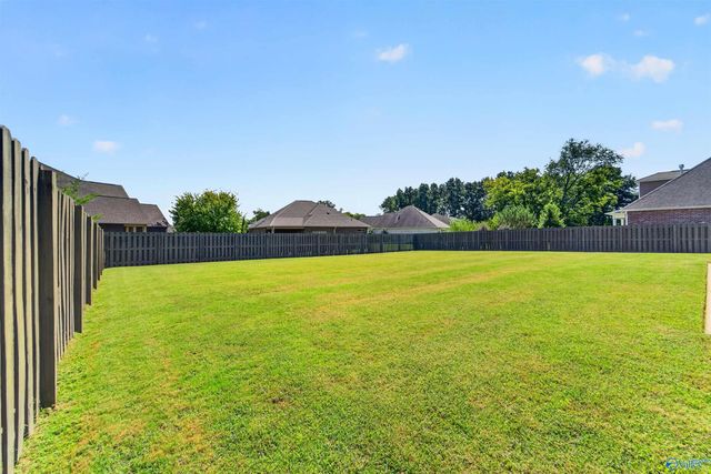 109 Somer Oaks Drive, Huntsville, AL 35811