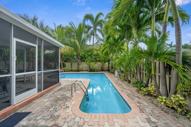 1311 Monroe Street, Hollywood, FL 33019