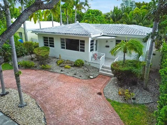 1311 Monroe Street, Hollywood, FL 33019