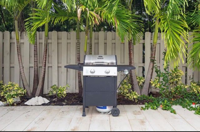 1311 Monroe Street, Hollywood, FL 33019