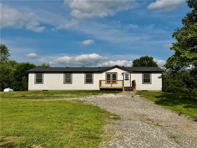 19307 S Beattie Road, Pleasant Hill, MO 64080