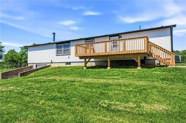 19307 S Beattie Road, Pleasant Hill, MO 64080