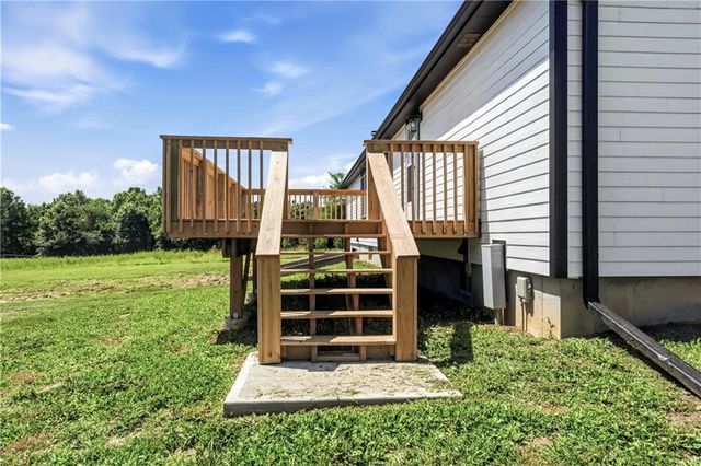 19307 S Beattie Road, Pleasant Hill, MO 64080