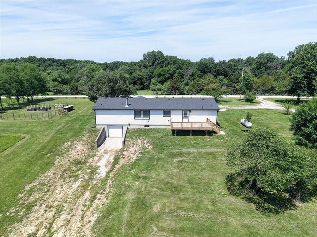 19307 S Beattie Road, Pleasant Hill, MO 64080