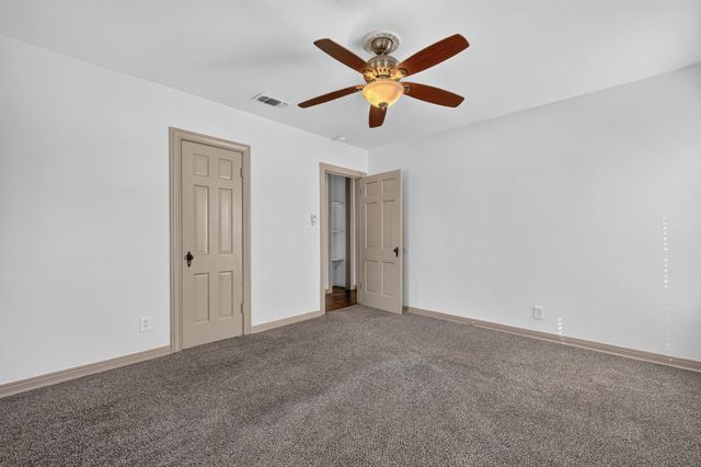 3824 Collinwood Avenue, Fort Worth, TX 76107