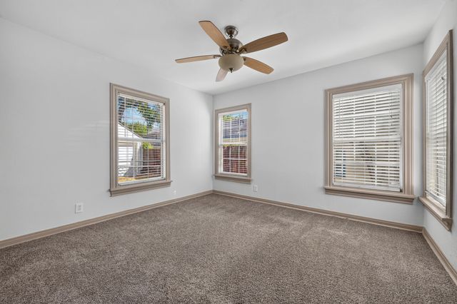 3824 Collinwood Avenue, Fort Worth, TX 76107
