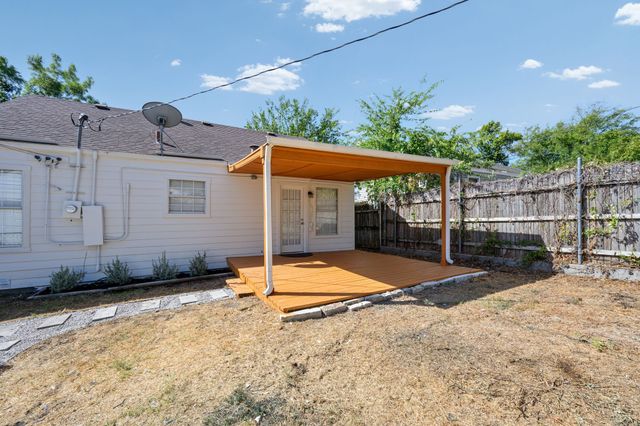 3824 Collinwood Avenue, Fort Worth, TX 76107