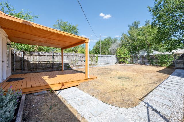 3824 Collinwood Avenue, Fort Worth, TX 76107