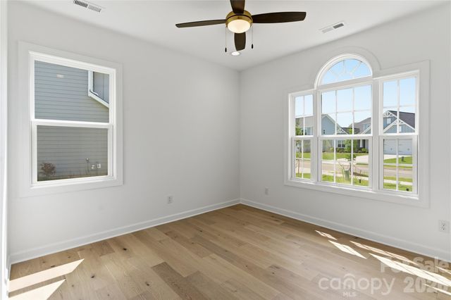 4016 Dahlia Drive, Harrisburg, NC 28075
