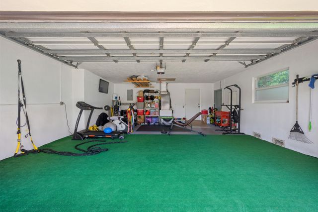 6850 NW 7th Street, Plantation, FL 33317