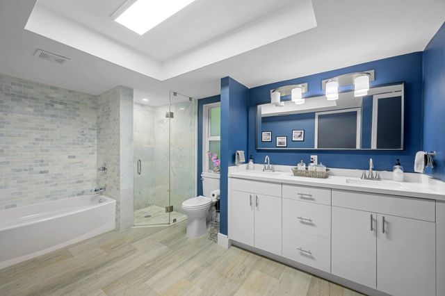 6850 NW 7th Street, Plantation, FL 33317