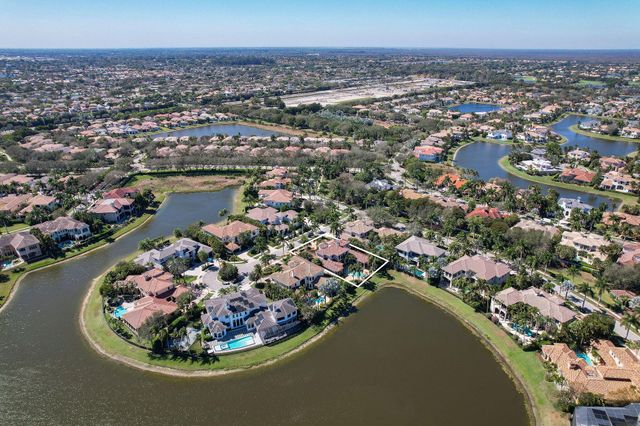 9253 Este Lago Drive, Boca Raton, FL 33496