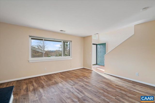 301 HARVEST DR, Charlottesville, VA 22903