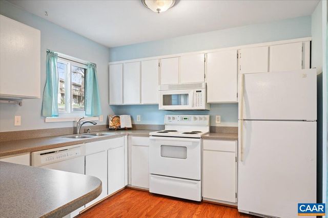 301 HARVEST DR, Charlottesville, VA 22903
