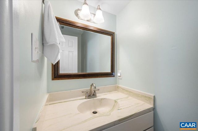 301 HARVEST DR, Charlottesville, VA 22903