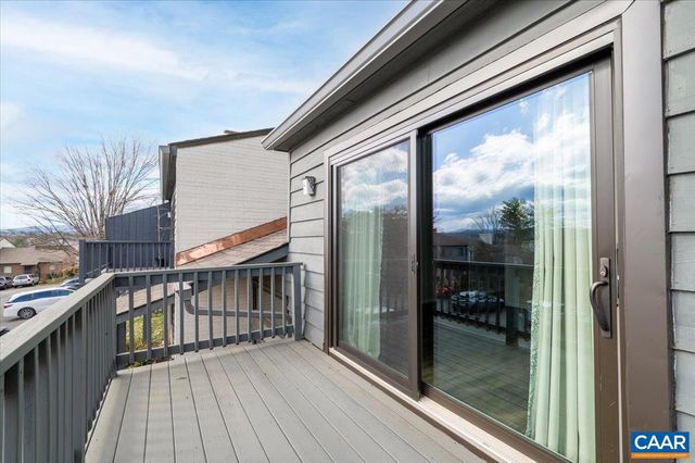 301 HARVEST DR, Charlottesville, VA 22903