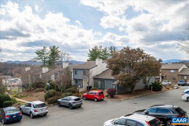 301 HARVEST DR, Charlottesville, VA 22903