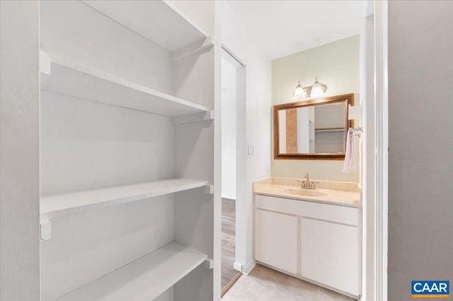 301 HARVEST DR, Charlottesville, VA 22903