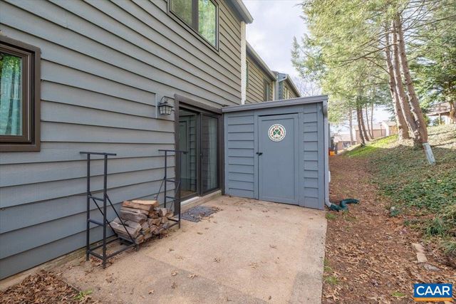 301 HARVEST DR, Charlottesville, VA 22903