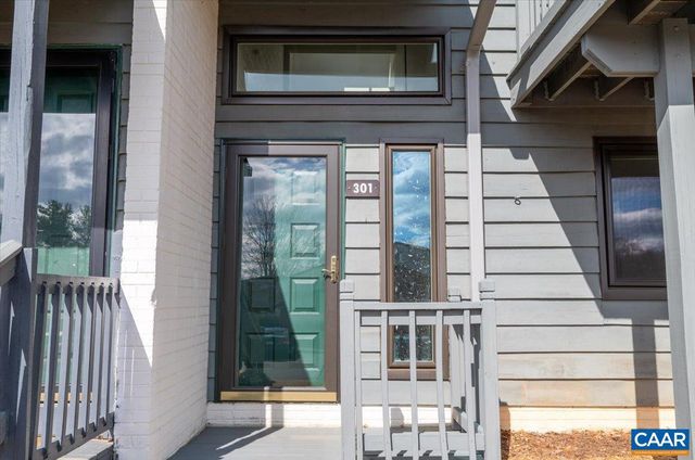 301 HARVEST DR, Charlottesville, VA 22903