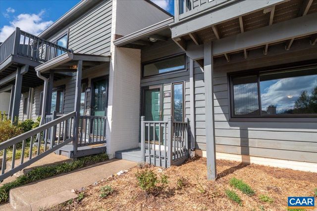 301 HARVEST DR, Charlottesville, VA 22903