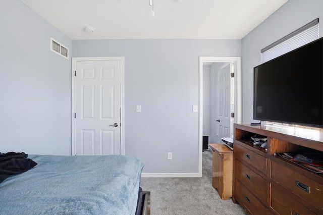 717 Chadwick DRIVE, Watertown, WI 53094