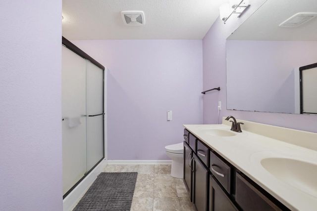 717 Chadwick DRIVE, Watertown, WI 53094