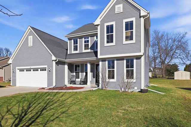 717 Chadwick DRIVE, Watertown, WI 53094