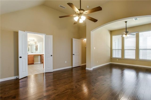 916 Partridge Drive, Aubrey, TX 76227